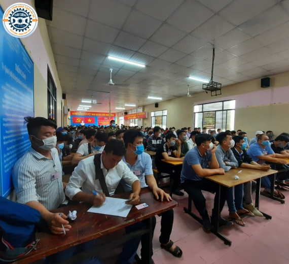 Học lý Thuyết